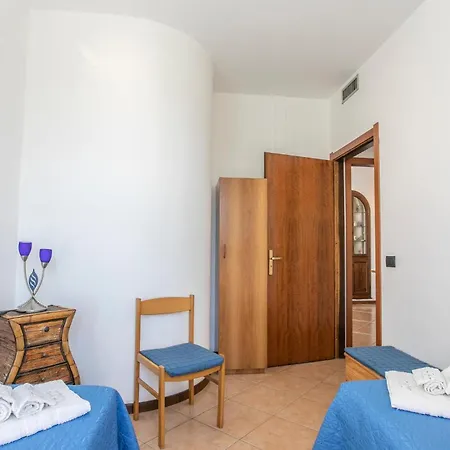 Prázdninový dům Olimpia House *